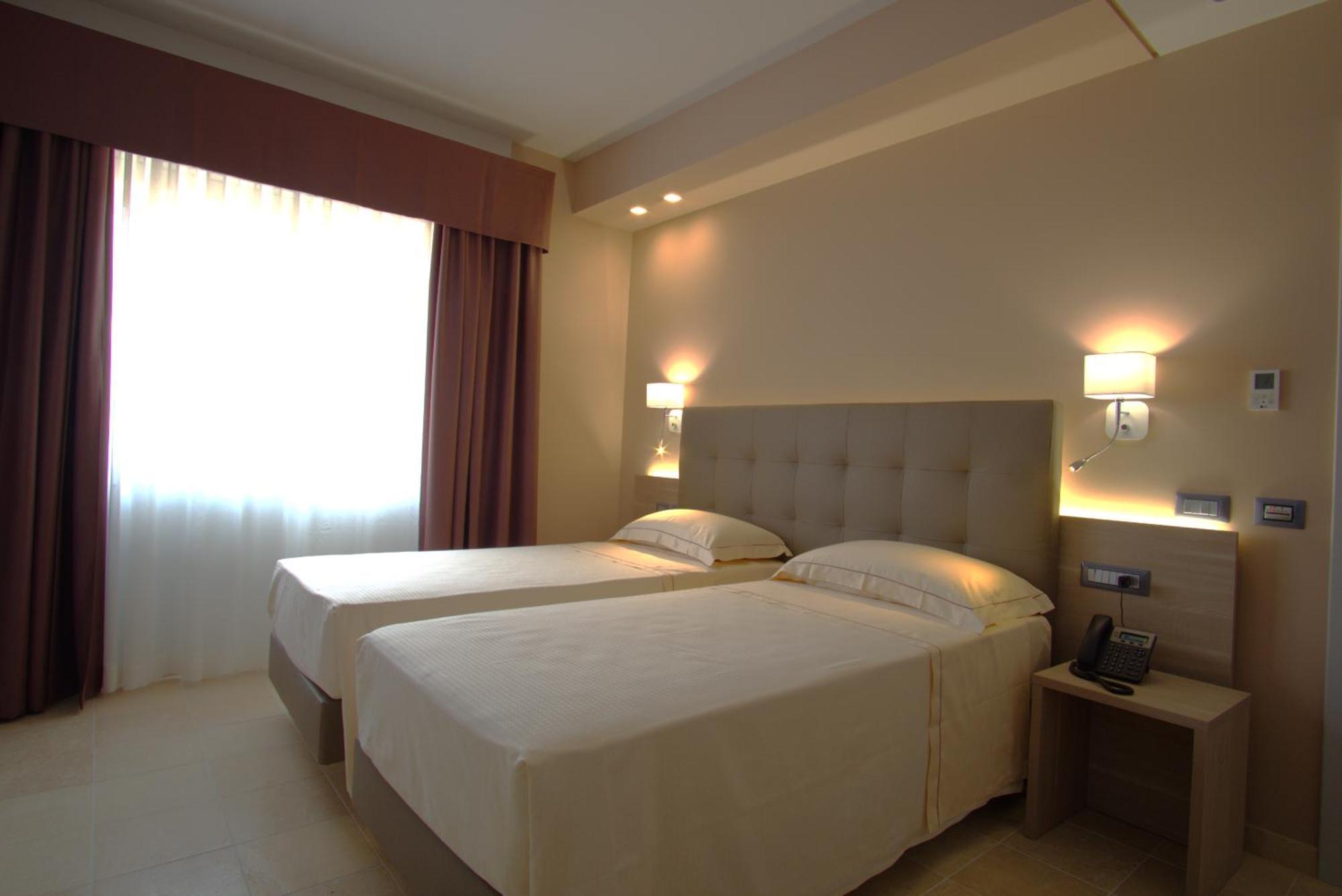 Netum Hotel Noto Zewnętrze zdjęcie