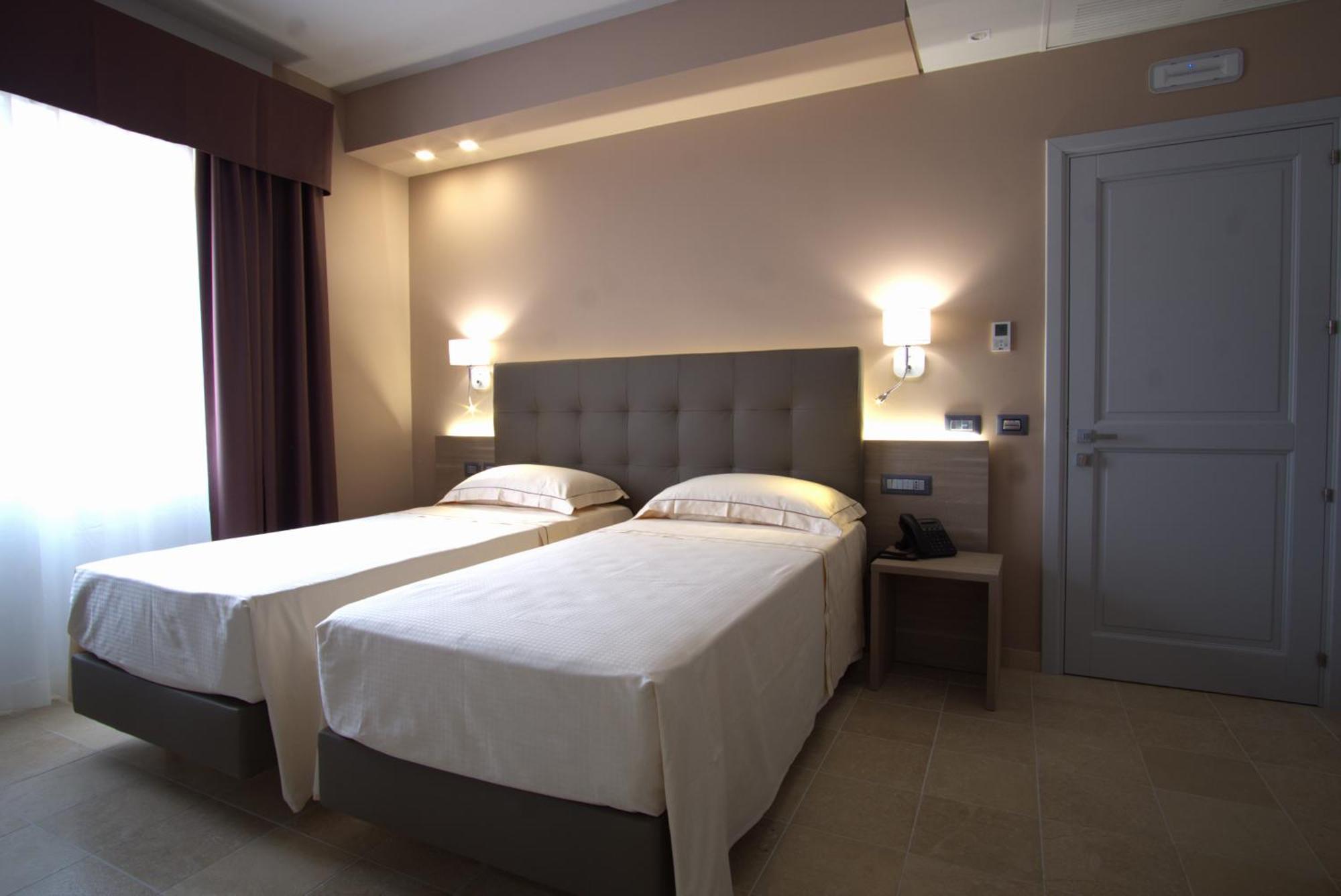 Netum Hotel Noto Zewnętrze zdjęcie