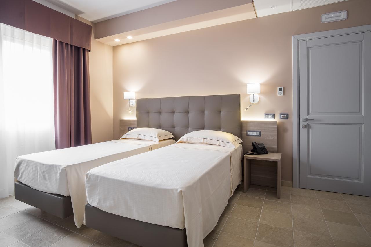 Netum Hotel Noto Zewnętrze zdjęcie
